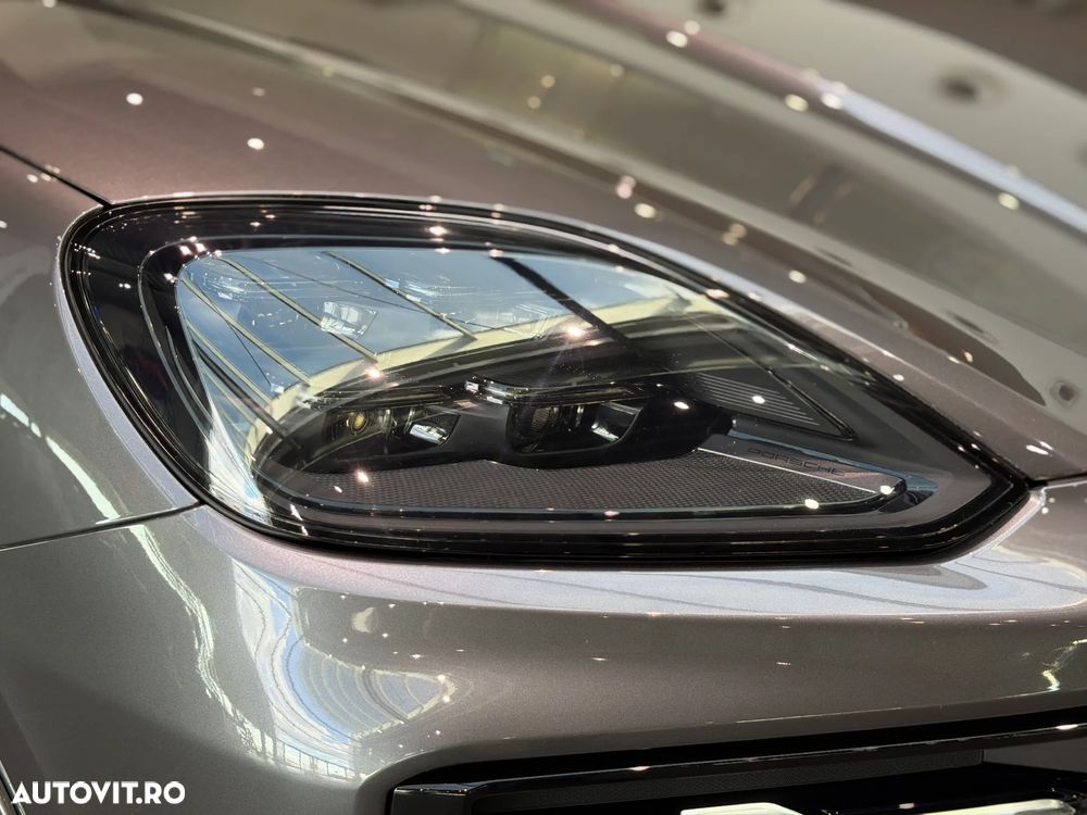 Porsche Cayenne - 27