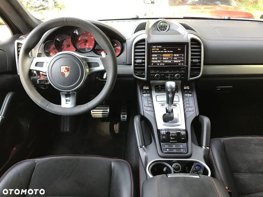 Porsche Cayenne - 23