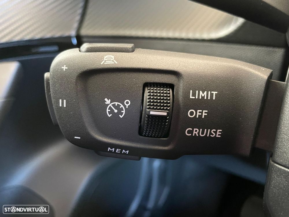 Peugeot 2008 1.2 PureTech Active Pack - 19