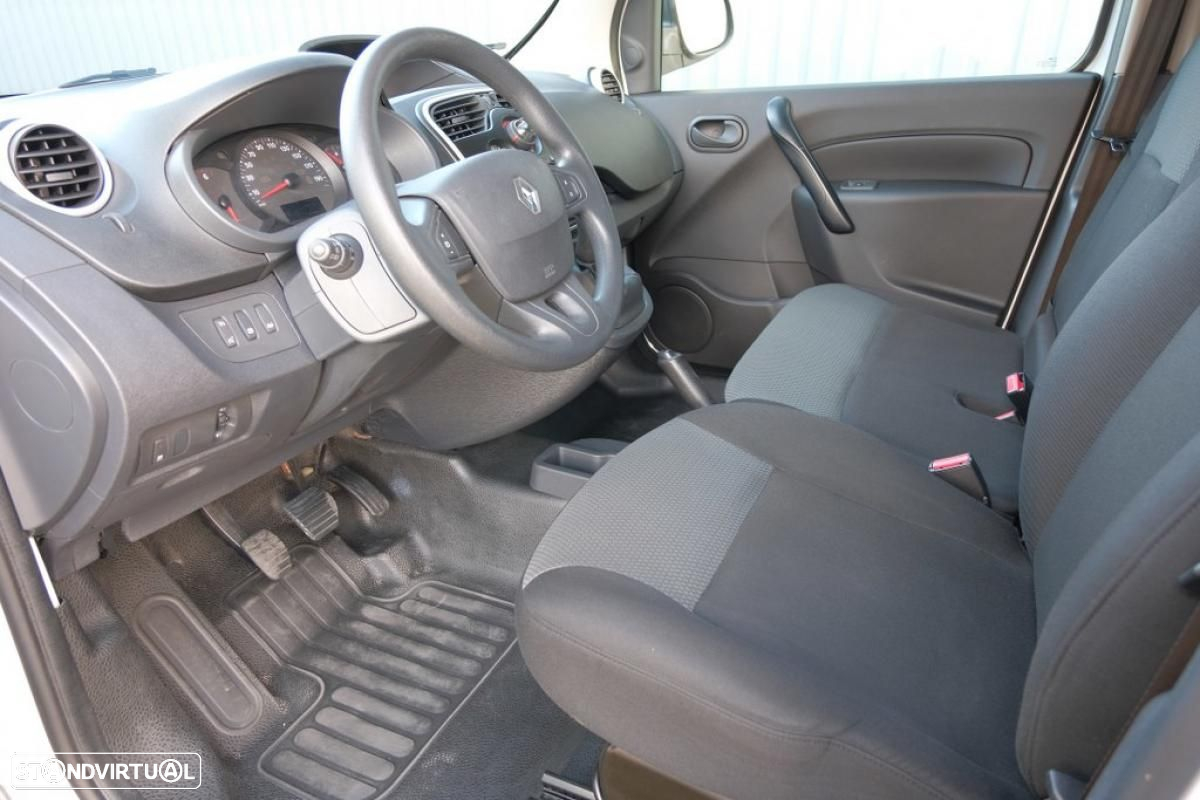 Renault Kangoo 1.5 dCi Busines 3 Lugares - 17