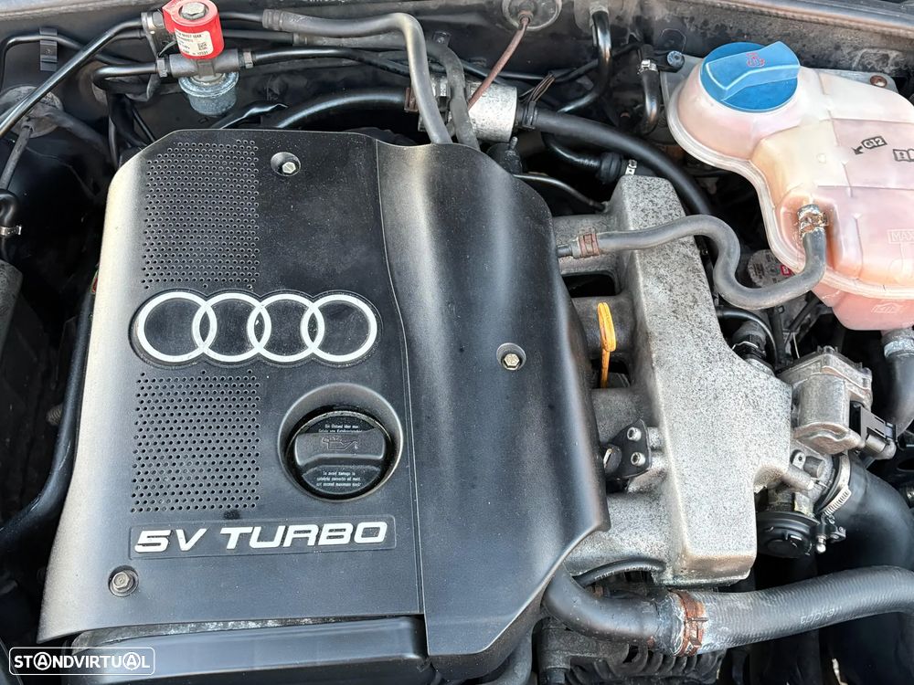Audi A4 Avant 1.8 Turbo Sport - 15