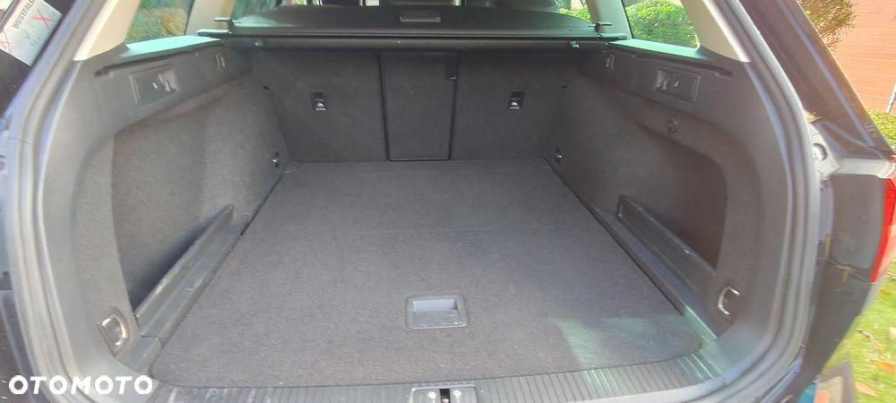 Volkswagen Passat - 15