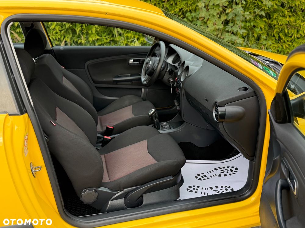 Seat Ibiza SC 1.4 16V Sport - 11