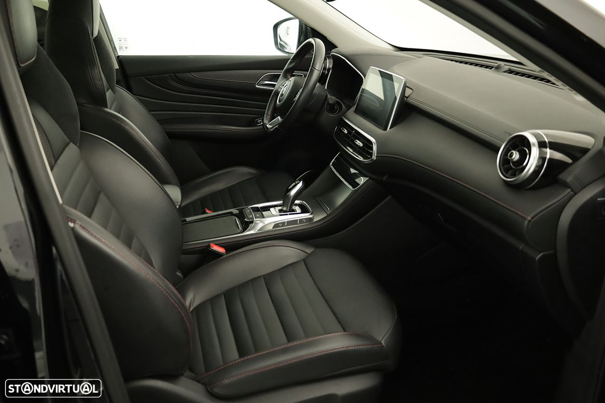 MG EHS 1.5 T-GDI Plug-in Hybrid Luxury - 23