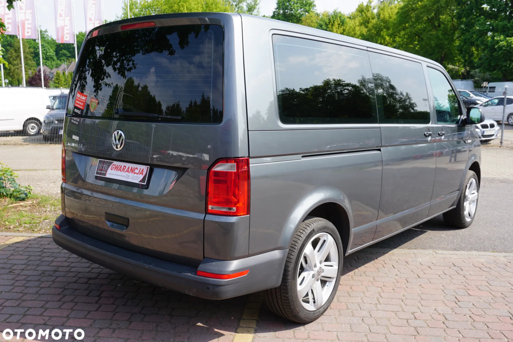Volkswagen Caravelle 2.0 TDI L2 Highline DSG - 3