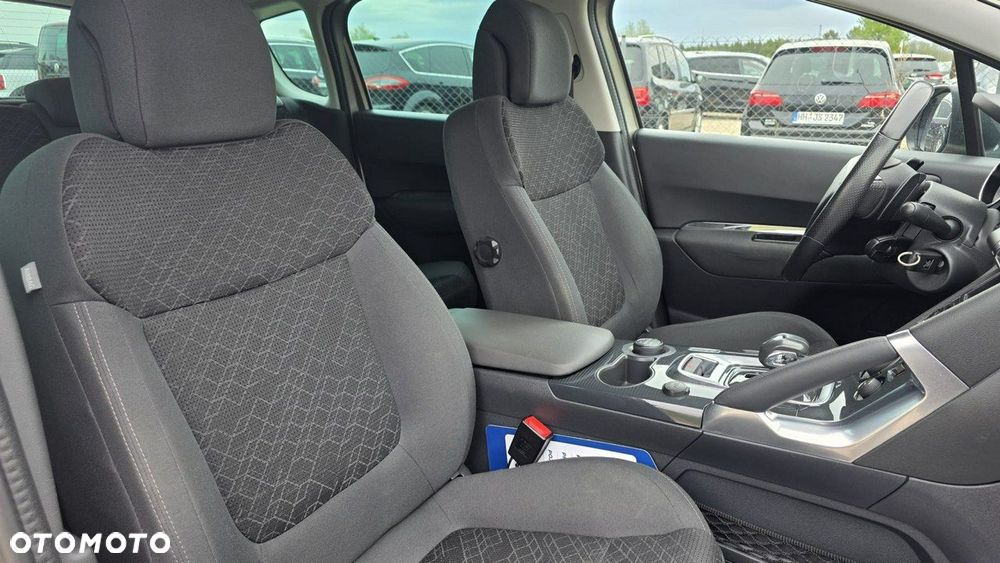 Peugeot 3008 - 18