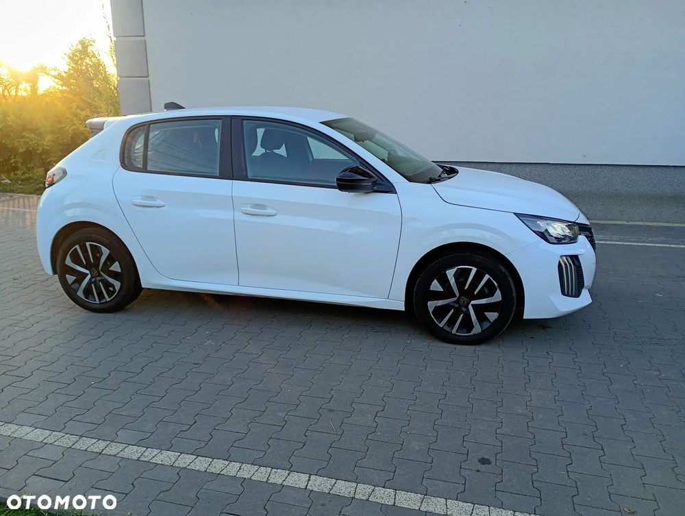 Peugeot 208 2024 photo 4