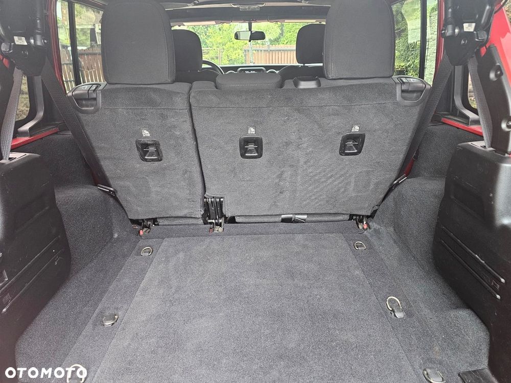 Jeep Wrangler Unlimited GME 2.0 Turbo Sport - 16