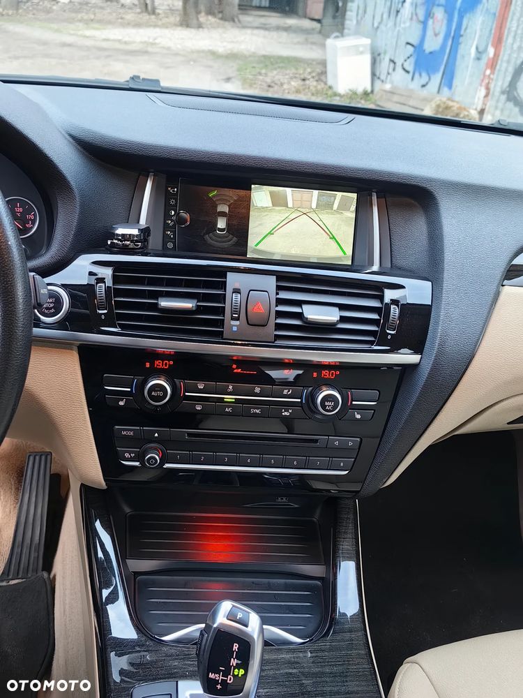 BMW X4 xDrive20i - 12