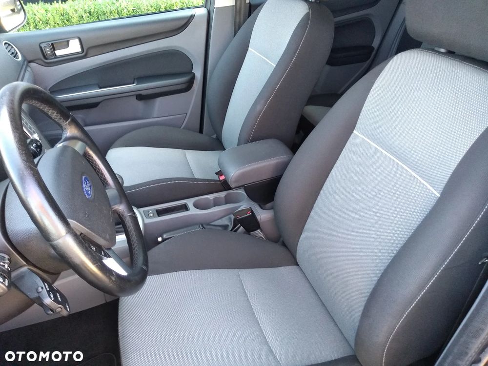 Ford Focus 1.6 TDCi DPF Trend - 21