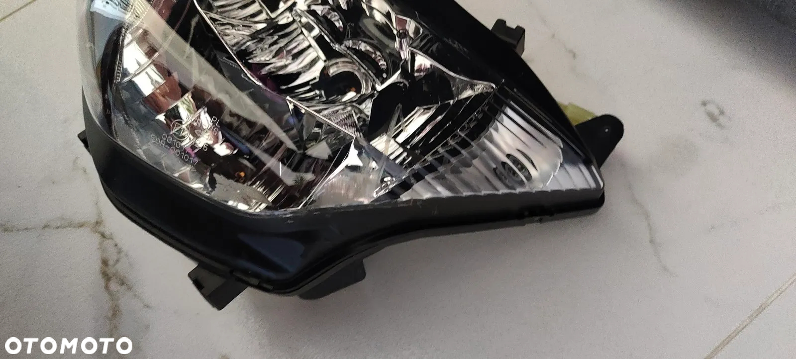 SUZUKI BANDIT 650 1250 LAMPA PRZÓD REFLEKTOR - 4