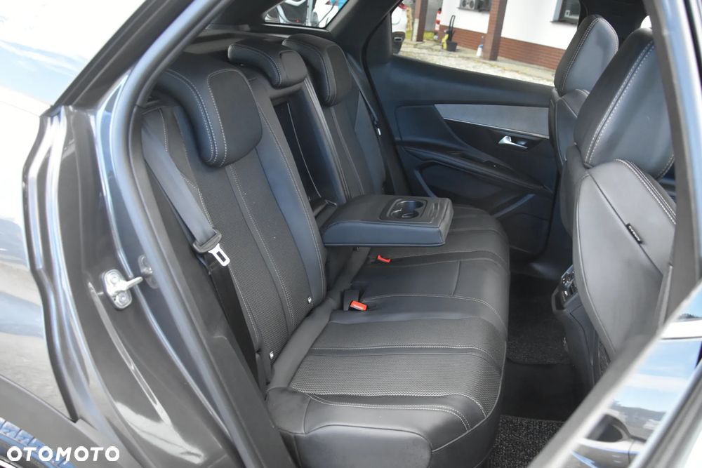 Peugeot 3008 1.6 PureTech HYbrid4 GT Line S&S EAT8 - 21