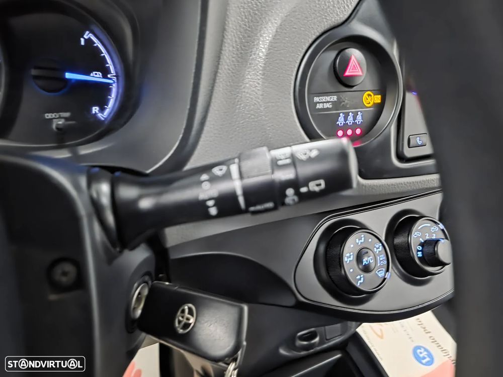 Toyota Yaris 1.4 D-4D ACtive+AC - 43