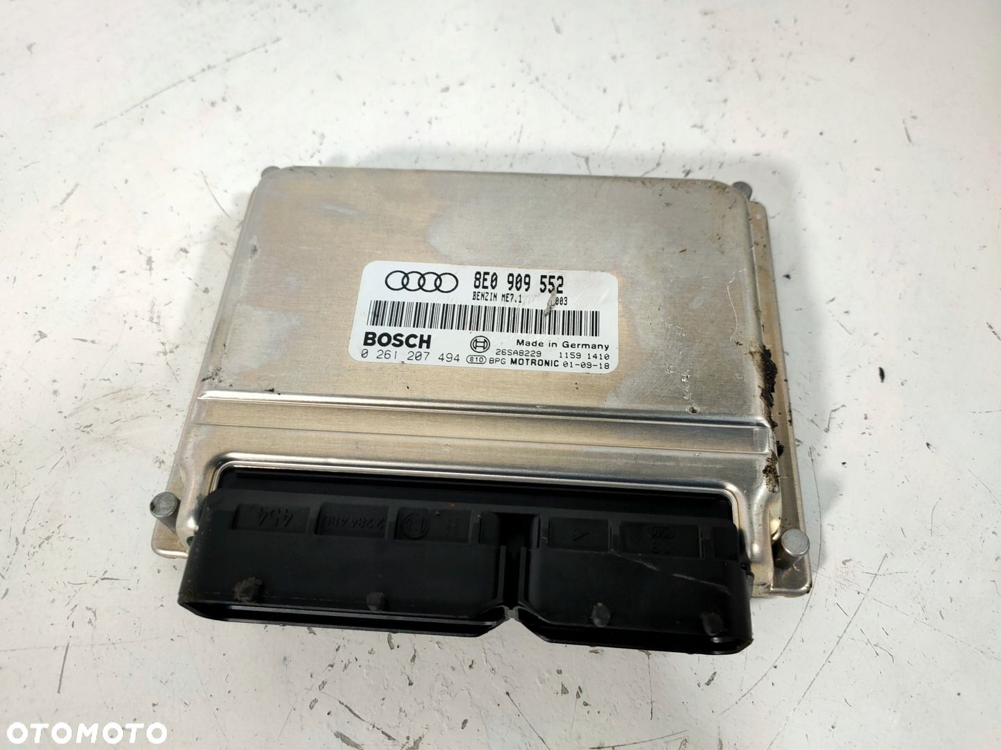 Komputer Silnika Audi A4 B6 2.4 V6 8E0909552 - 1
