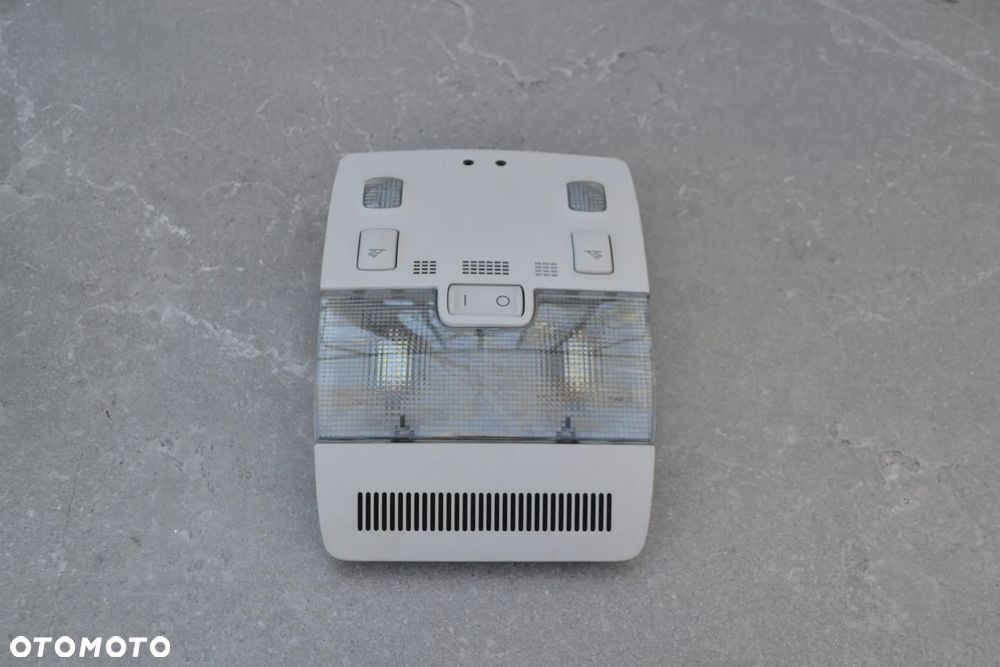 AUDI A4 B6 B7 A3 8P LAMPKA WNĘTRZA PODSUFITKI DIODY LED 8E0947135E - 2