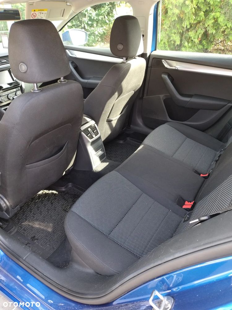 Skoda Octavia 1.6 TDI Ambition - 8
