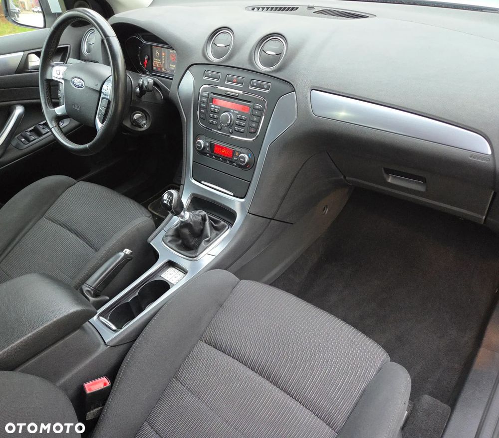 Ford Mondeo 2.0 TDCi Titanium - 13