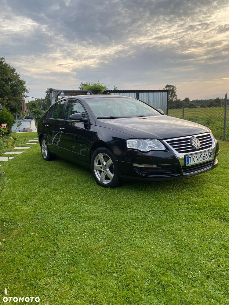 Volkswagen Passat 1.9 TDI Comfortline - 1