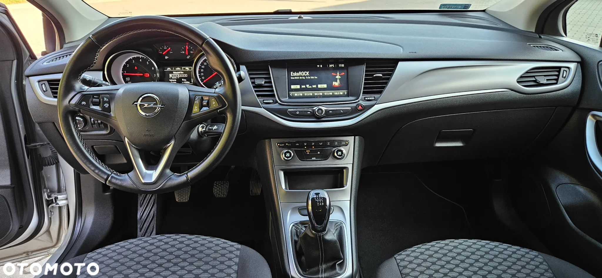 Opel Astra V 1.4 T Enjoy S&S - 8