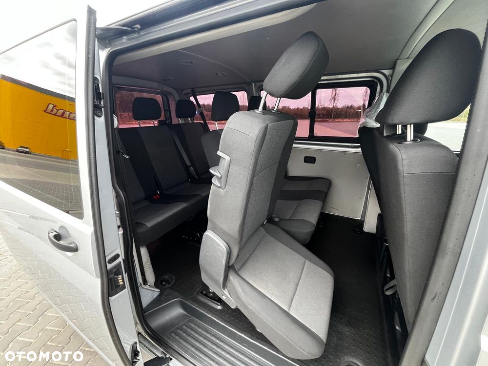 Volkswagen Transporter - 33