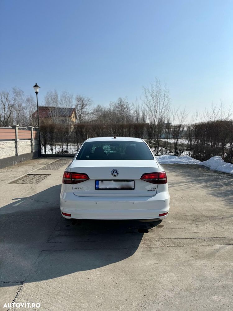 Volkswagen Jetta 1.4 TSI Comfortline - 4