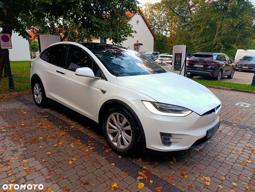 Tesla Model X Long Range Plus - 18