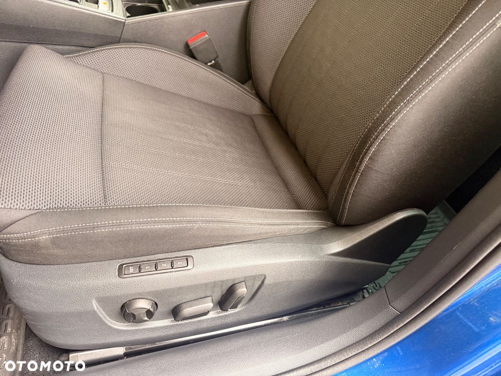 Skoda Superb 2.0 TDI SCR Style - 23