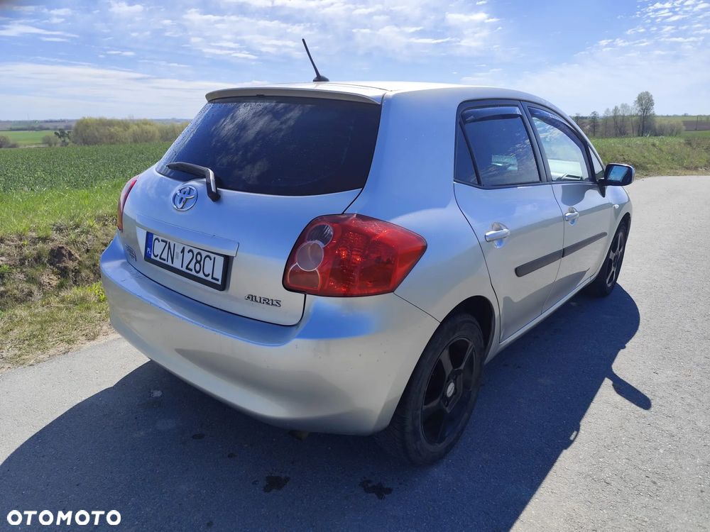 Toyota Auris 1.6 VVT-i Sol - 5