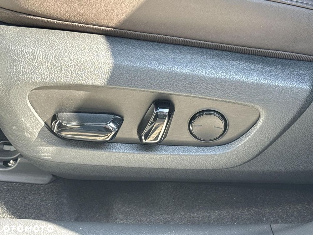 Lexus RX - 13