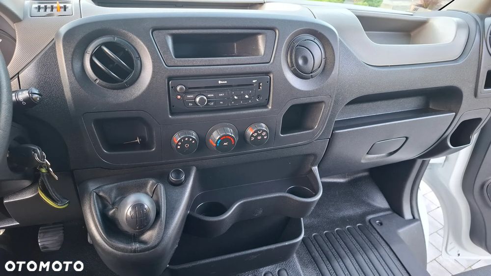 Renault Master - 33