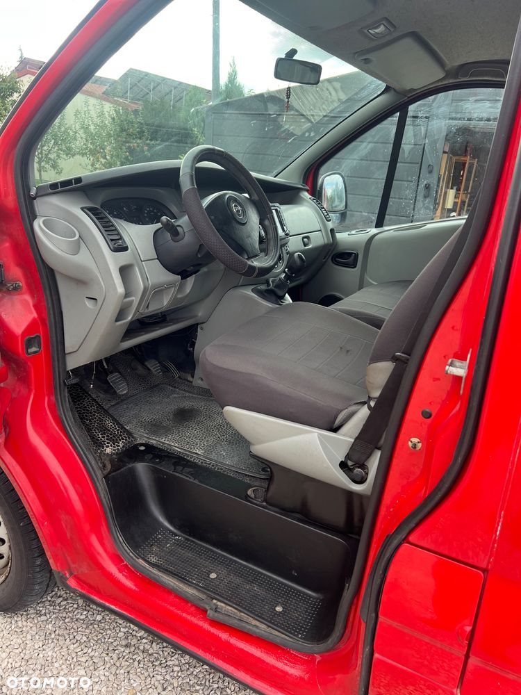 Opel Vivaro - 8