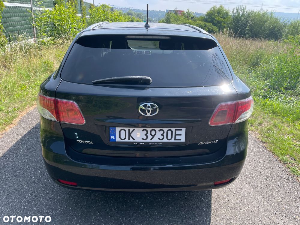 Toyota Avensis 2.2 D-4D Sol Plus NAVI - 6