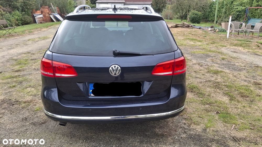Volkswagen Passat 1.6 TDI Comfortline - 4