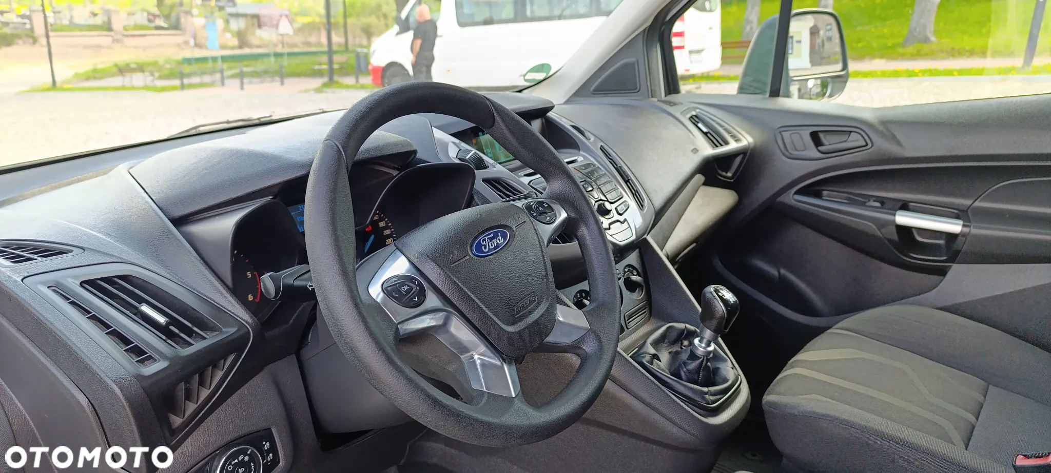 Ford Tourneo Connect - 21