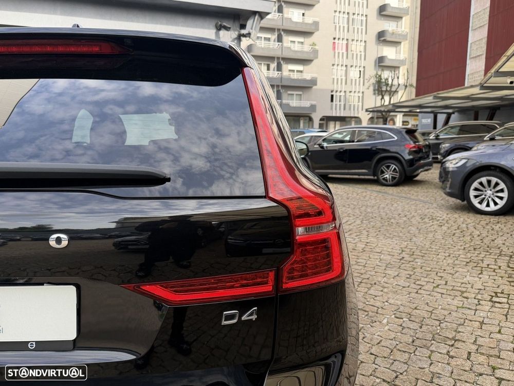 Volvo XC 60 2.0 D4 Momentum Plus Geartronic - 20