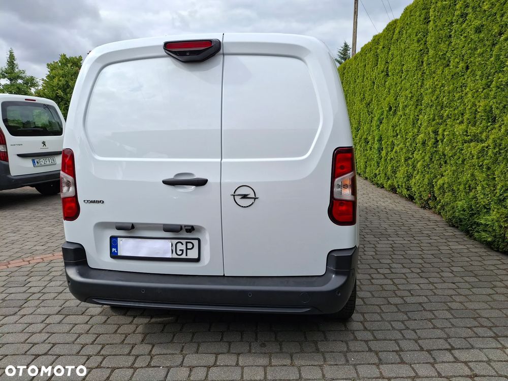 Opel Combo 2025 r 1.2 Pure Tech 110 KM Salon PL - 7