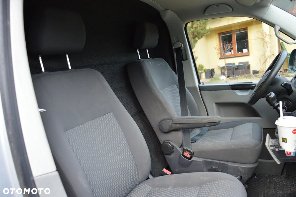 Volkswagen Transporter - 22