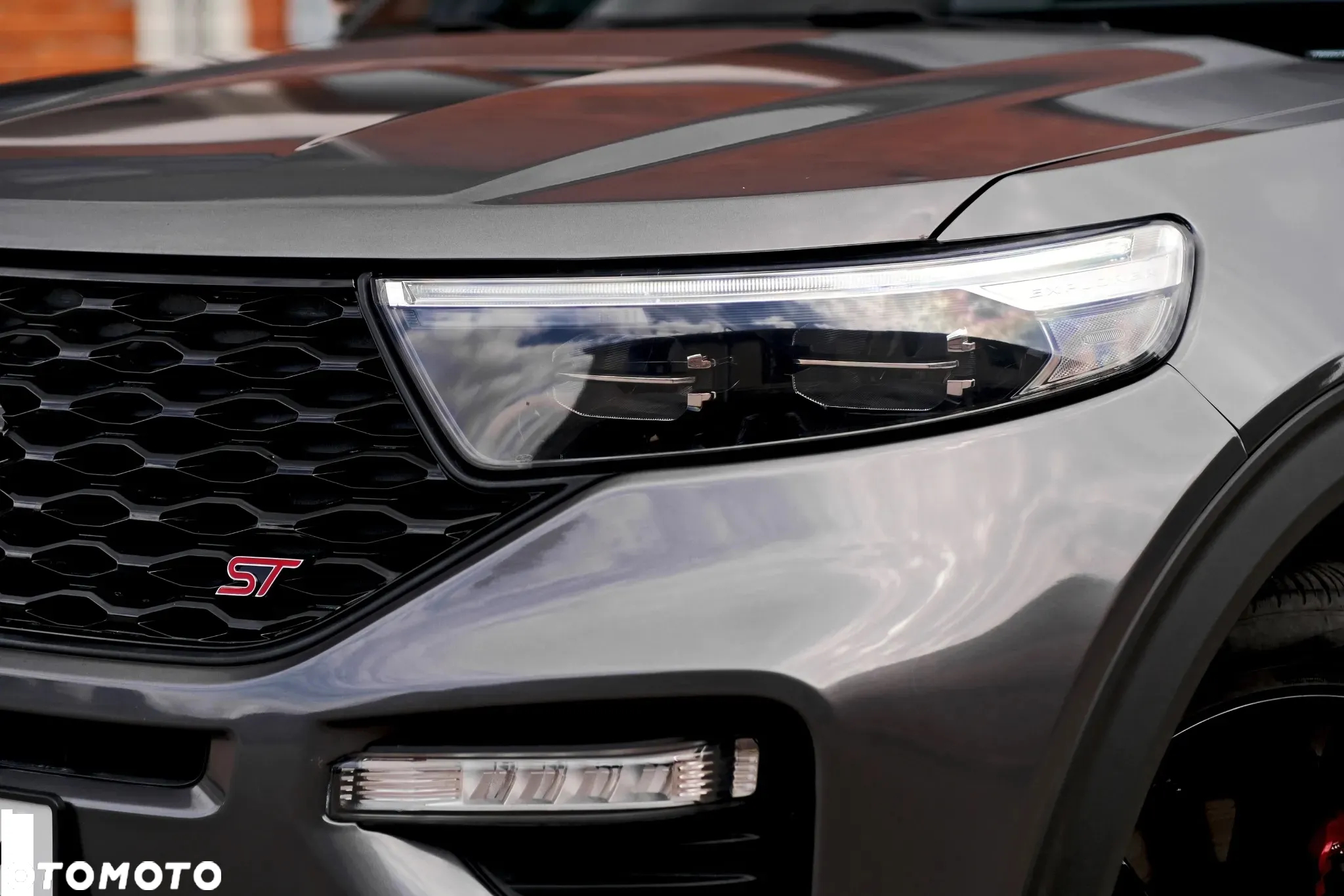 Ford Explorer - 36