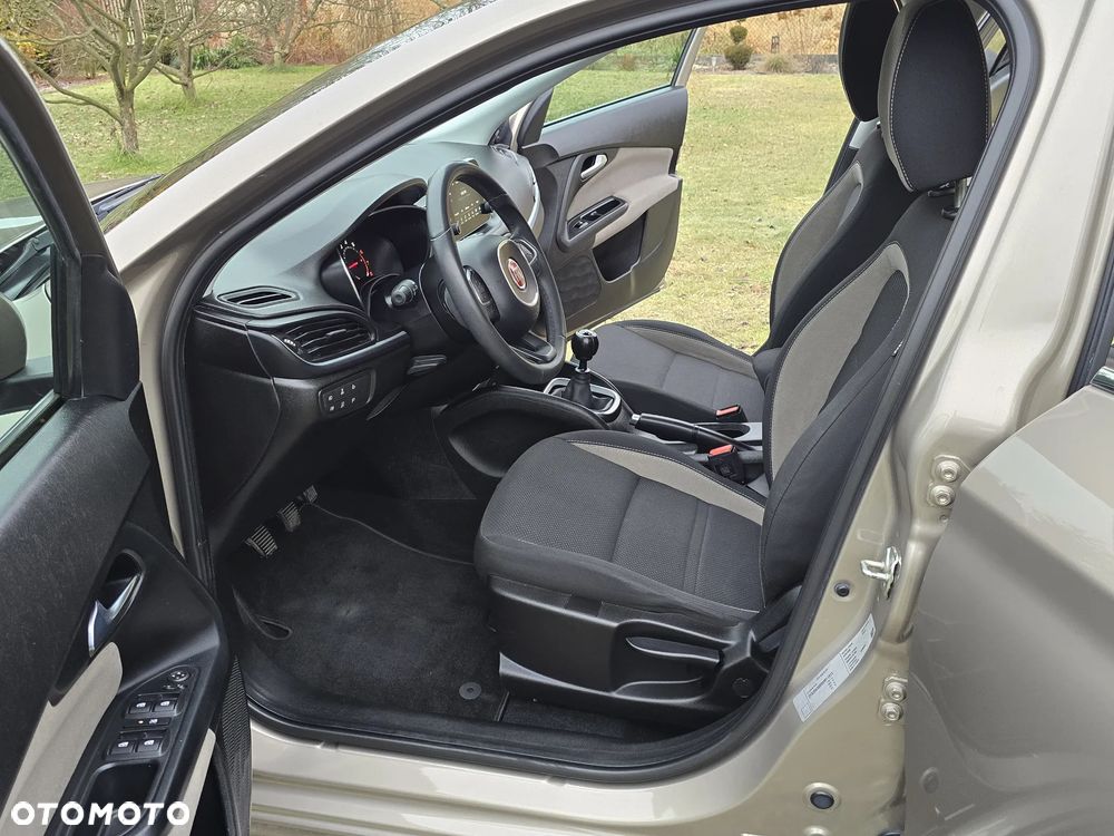 Fiat Tipo 1.4 16v Lounge EU6d - 5