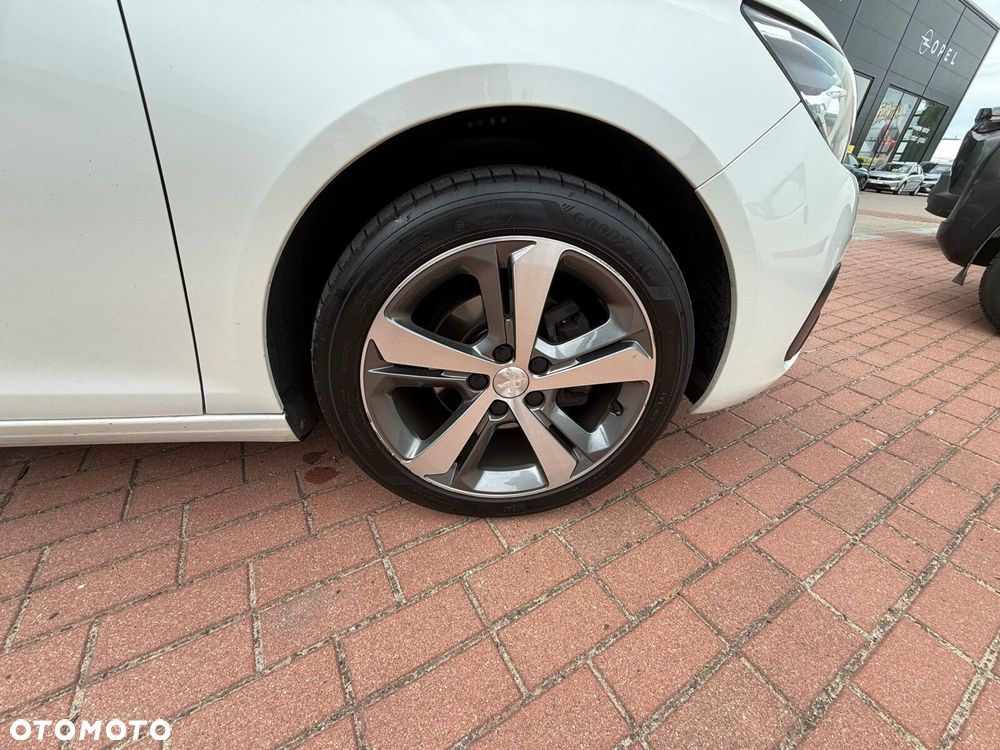 Peugeot 308 1.2 PureTech Allure Pack S&S - 15