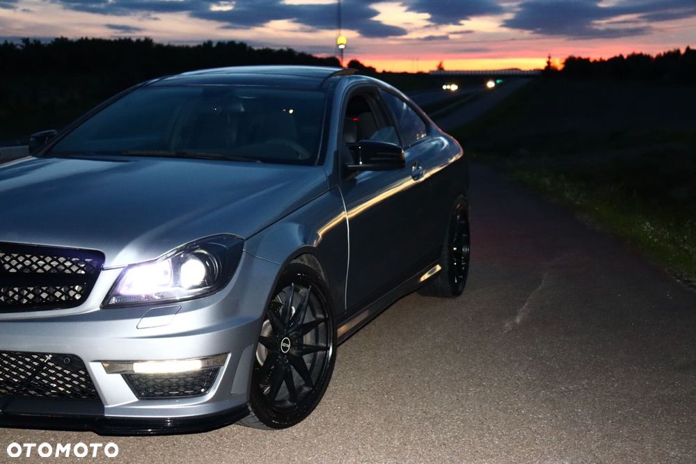 Mercedes-Benz C-Class 2013 photo 2