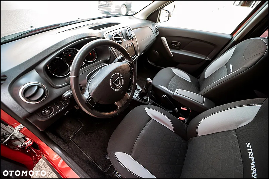 Dacia Sandero Stepway TCe 90 Prestige - 14