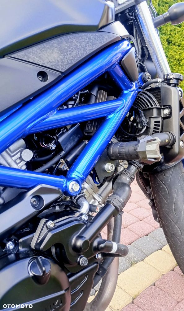 Suzuki SV - 22