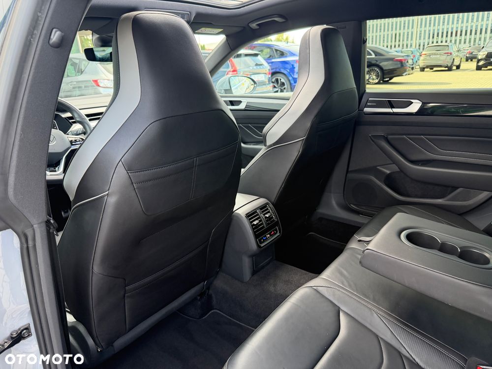 Volkswagen Arteon 2.0 TDI SCR 4Motion DSG R-Line - 20