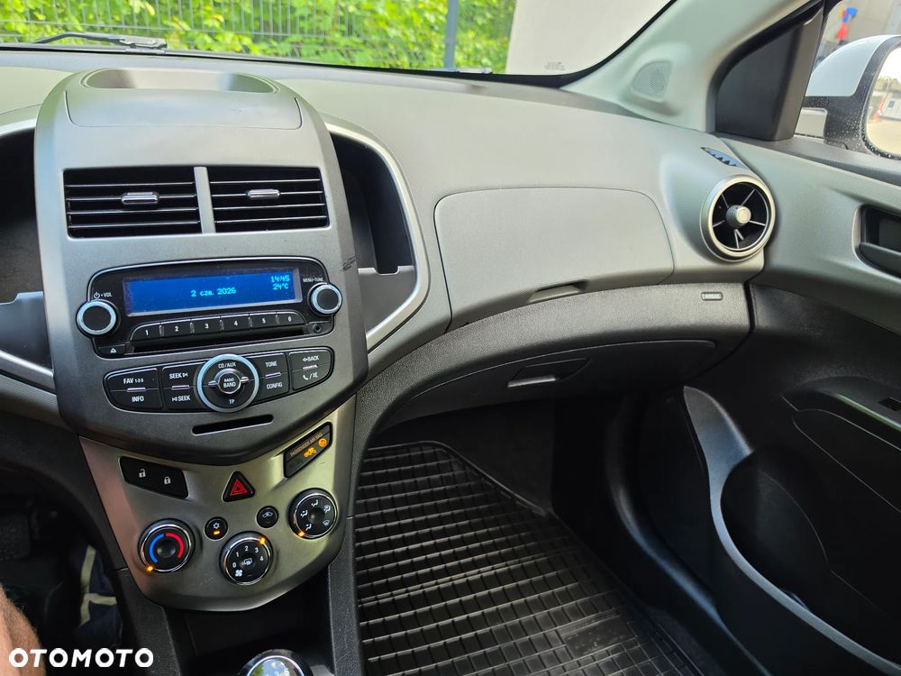 Chevrolet Aveo 1.2 LS - 17