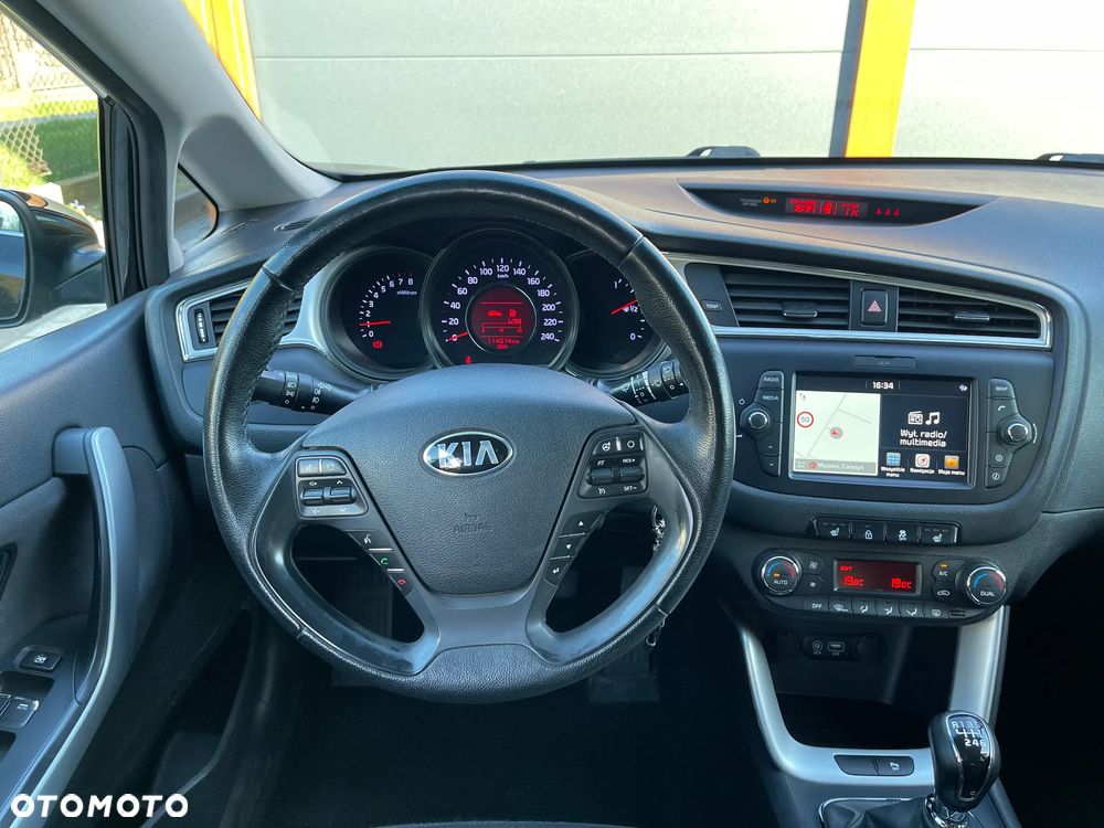 Kia Ceed 1.6 GDI Smart Plus - 12
