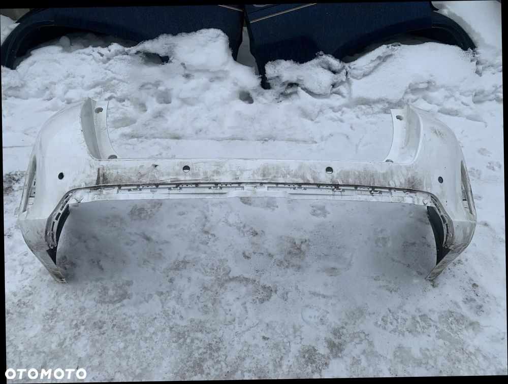 TOYOTA AURIS II KOMBI 2012-2015 ZDERZAK TYLNY TYL PRZED LIFTEM LIFTINGIEM - 1