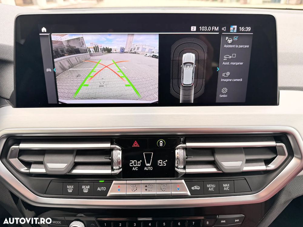 BMW X3 xDrive30e AT PHEV - 38