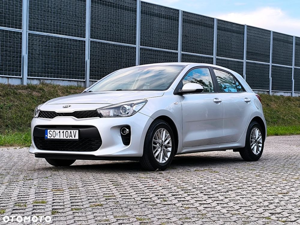 Kia Rio 1.2 L - 11