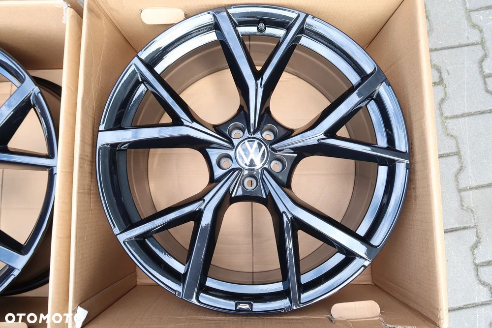 Oryginalne felgi VW touareg R-Line 22'' - 3